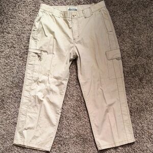Women's Columbia Tan Cargo Pants Relaxed Capris Size 10